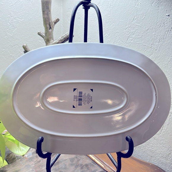 Home Decor “broke bread “collection New Beautiful Cream W/ shades of sage green - Picture 4 of 7